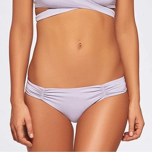 L*Space NWOT Monique Ruched Bikini Bottom in Ice (lilac) Size Medium - Picture 2 of 9